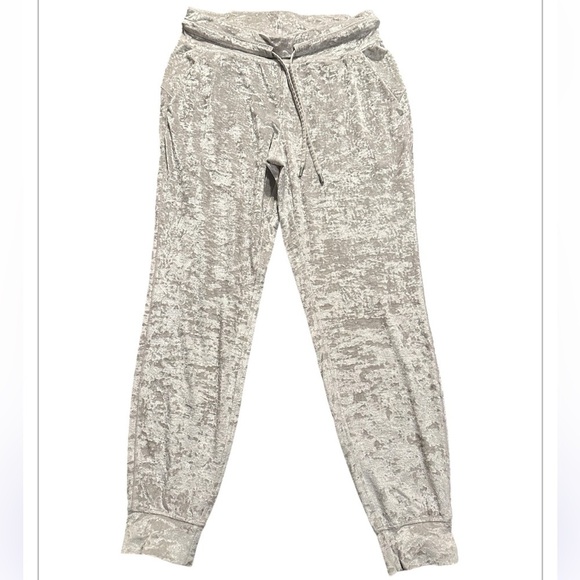 Lululemon🍋 Athletica Ready To Crush Velvet  Joggers High-Waisted Size 8 - Picture 3 of 7